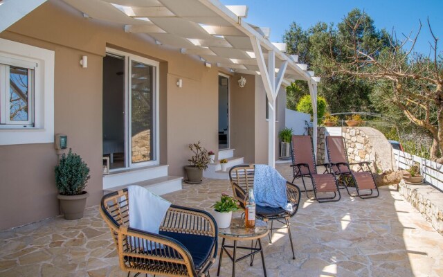 Paxos Couple House By Konnect