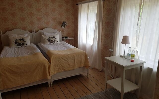 Tjällmo Gästgifvaregård