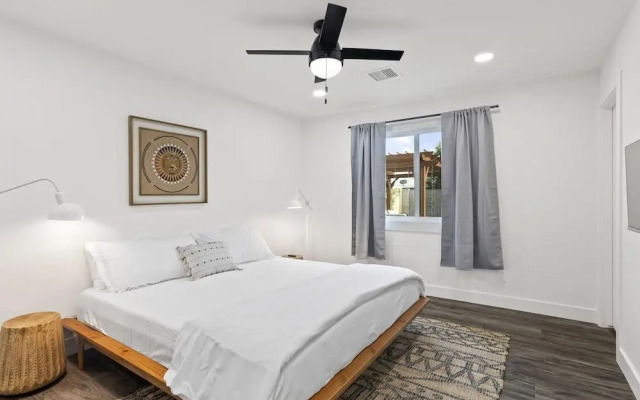 El Descanso in Meyer Park - Heated Pool