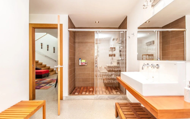 Cubo's Villa el Tejar