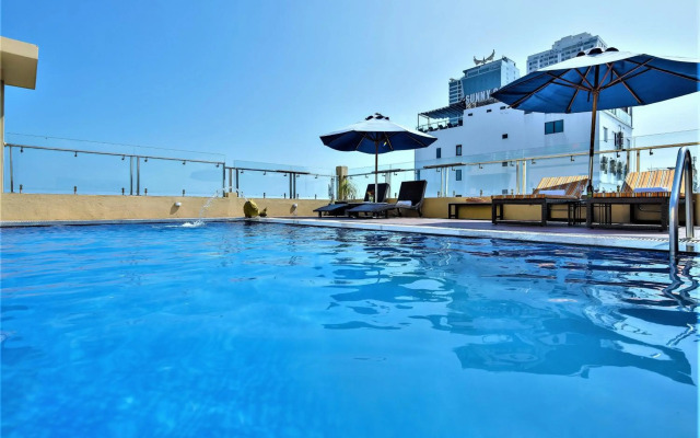 Richico Apartments And Hotel