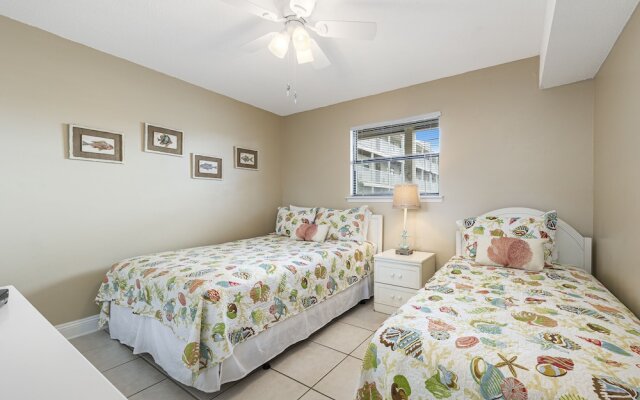 Seaside Beach & Racquet Condos