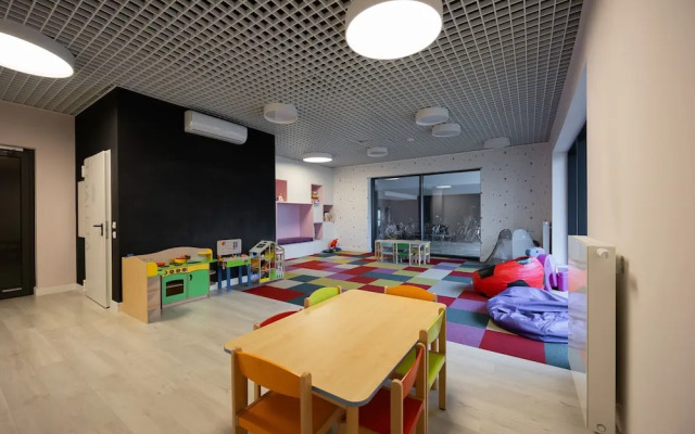 Zajezdnia Wrzeszcz Apartment by Renters