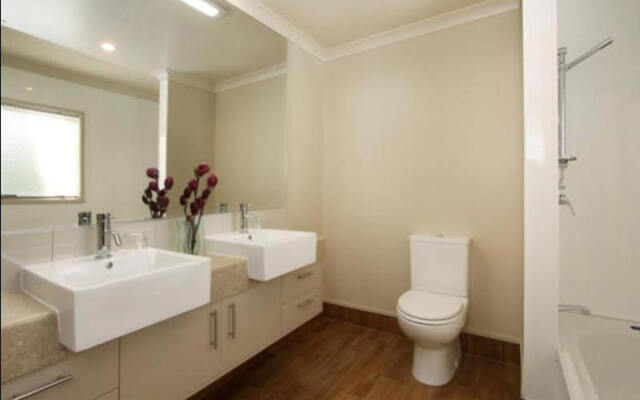 Fantail Lodge Backpackers