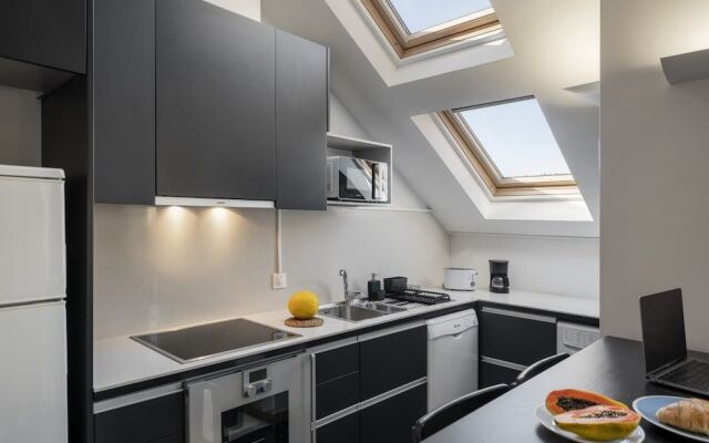 Comboio II by An Island Apart