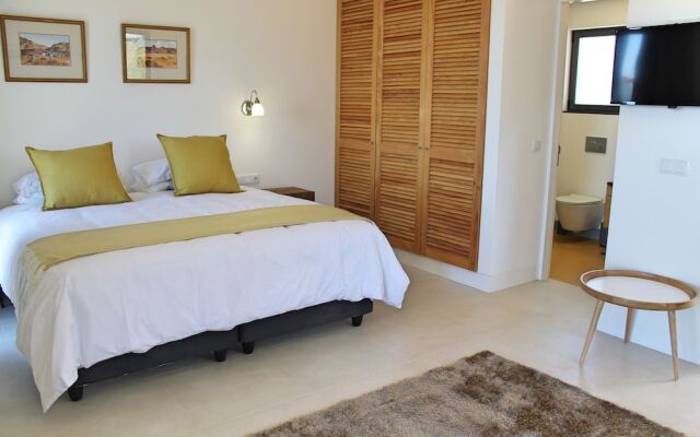 Quinta Inácia by Our Madeira