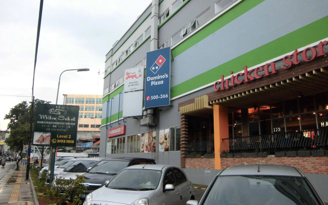 Whiz Hotel Cikini Jakarta