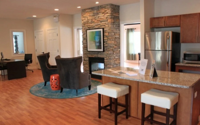 Execustay Shelter Cove