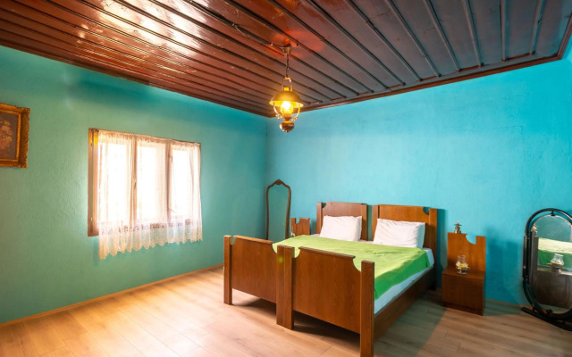 Theatre Old Town House