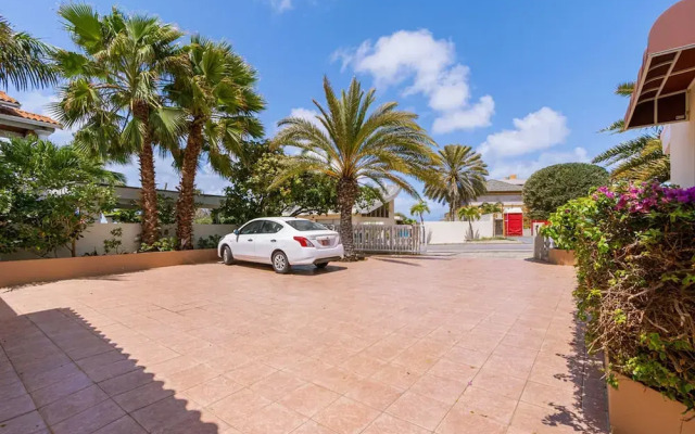 1 MIN Walk 2 Arashi Beach Suite w Roofdeck Pool