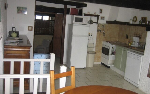 House With 2 Bedrooms in Villardonnel, With Enclosed Garden