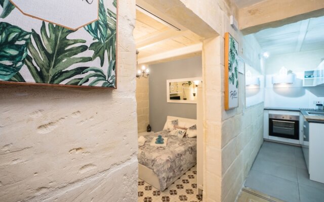 Valletta South Street Apartment