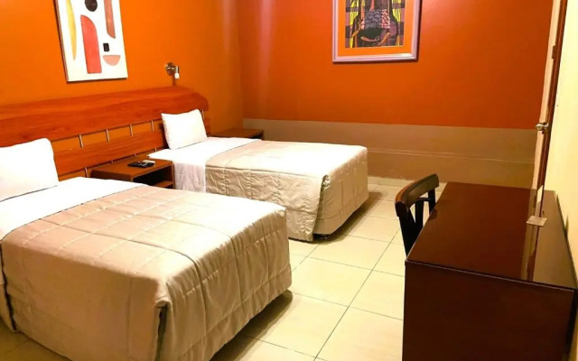 Javier Prado Inn