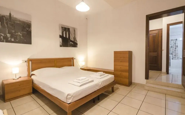 Carro Apartment