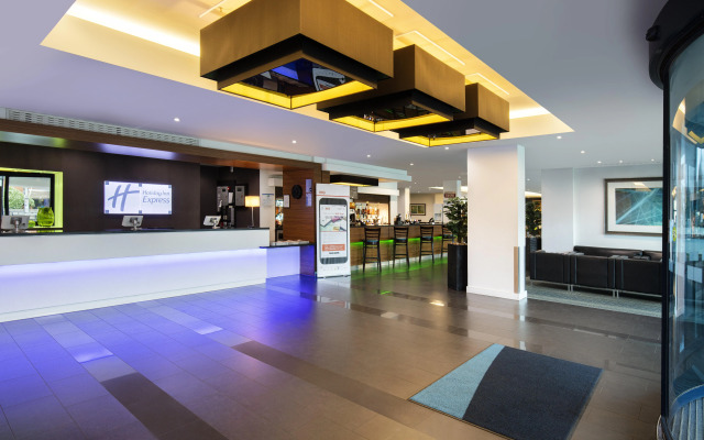 Holiday Inn Express London Heathrow T5 by IHG