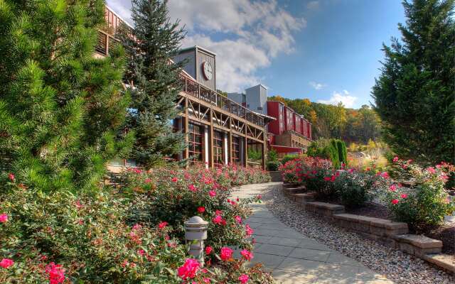 Bear Creek Mountain Resort