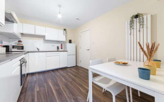 Remarkable 2 Double Bed Ensuite Room Isleworth TW7