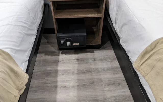 Captain Suites