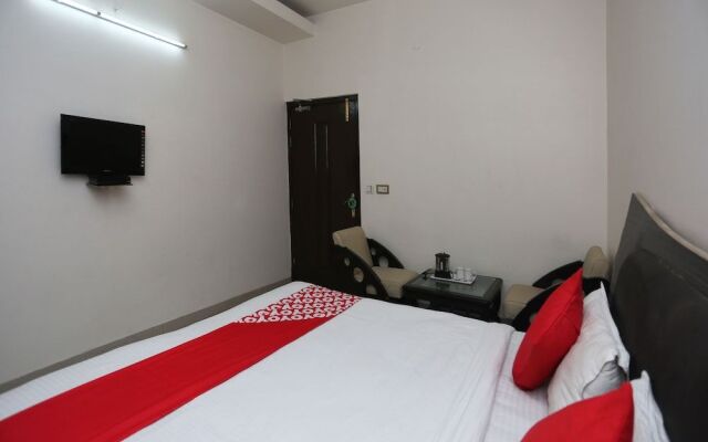 OYO 19334 Flagship Shanta Inn Charbagh