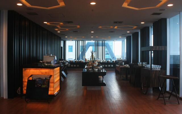 Best Western Premier The Hive