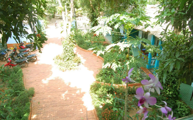 Sunny Resort