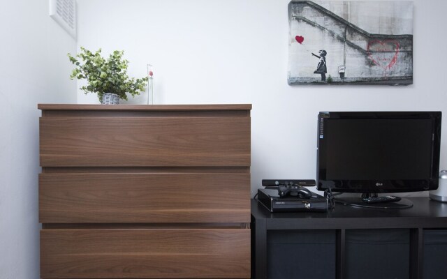 Lovely 1BR Flat Overlooking Southwark Park