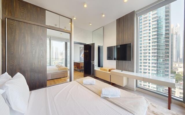 Primestay - LIV 1BR Marina View - Dubai