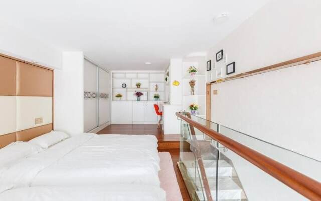 Coastline International Apartment