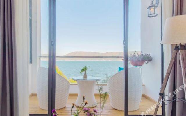 Xiyu Lake-view Hostel