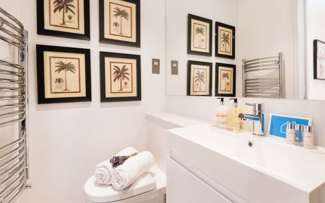 The Lillie Road Residence I - Eh1
