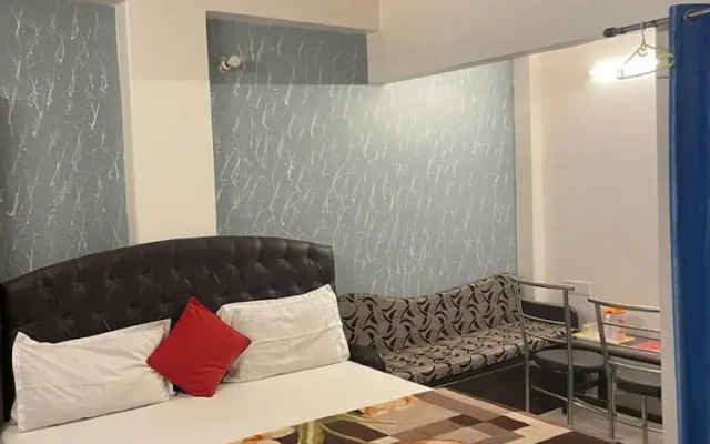 Goroomgo Temple City guest house
