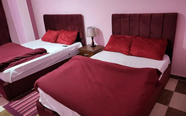 Pyramid Stars Inn