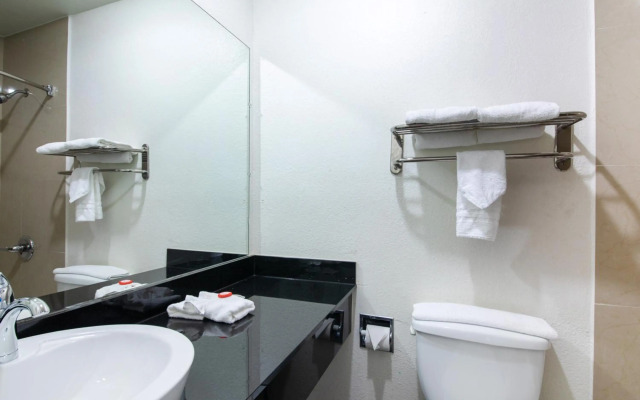Studio 6 Irving, TX – DFW North