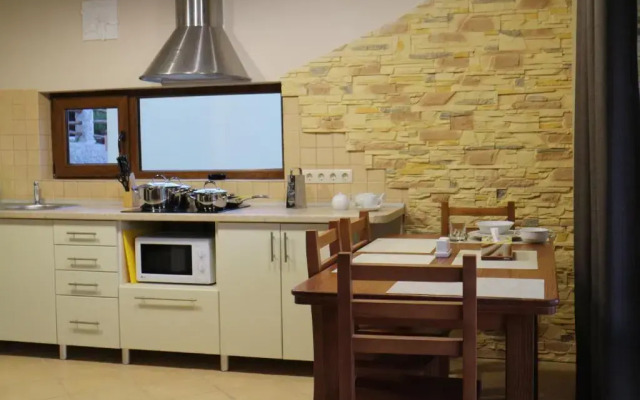 West Wood ApartHotel