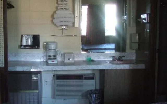 Town House Motor Inn