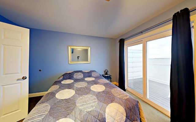 Put-in-Bay Waterfront Condo #205