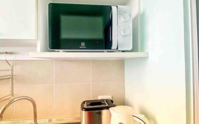 Cozy apartment 70m² with huge balcony, center BKK