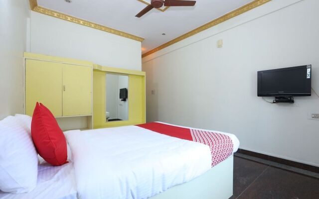 Oyo 30297 Riviera Residency