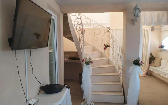 Farneliya club-hotel