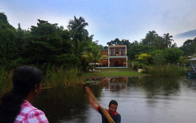 Blue Mangrove Villa Bentota