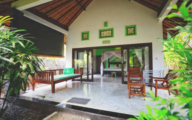 Kirana Homestay - Leaf Bungalow