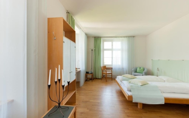 Schloss Wartegg – Guest Rooms – Staad