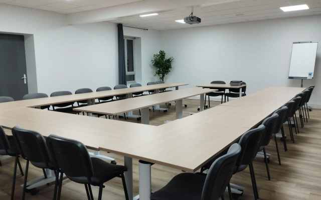 Brit Hotel L'Arrivée Guingamp