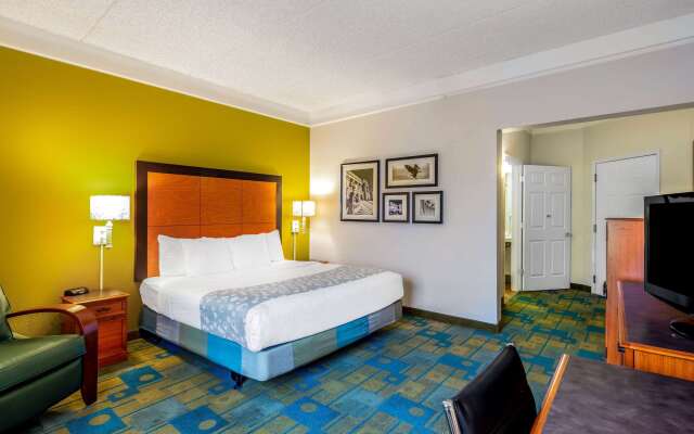 La Quinta Inn & Suites by Wyndham Fremont / Silicon Valley