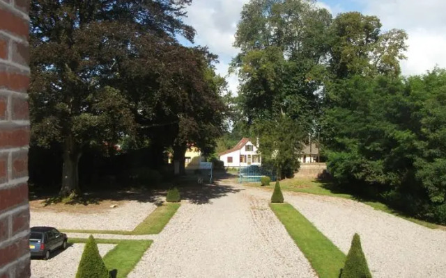 Château de Yaucourt Bussus