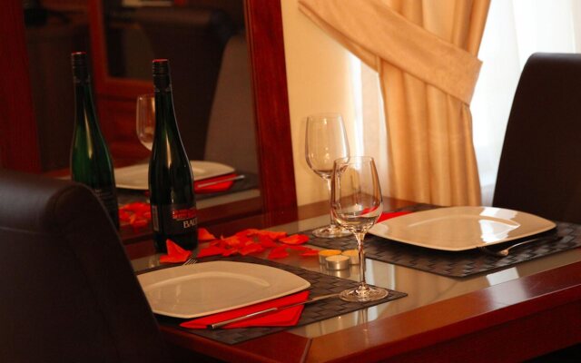 Amici Apartments
