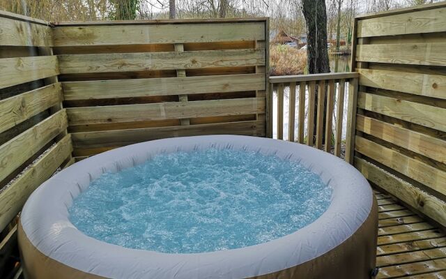 Hunters Moon Lodges