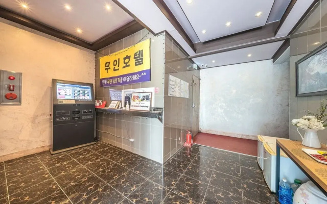Ganghwa J Motel Pension