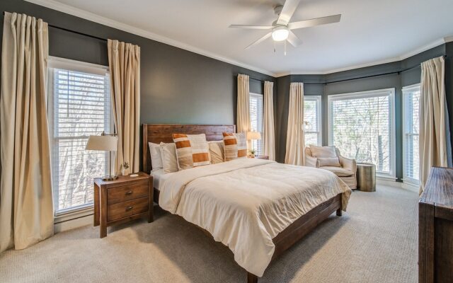 Luxury Mountain Home in Big Canoe! Golf / Lake / EV / Game Room!