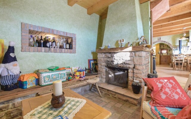 Nice Home in Lamon With 2 Bedrooms and Wifi